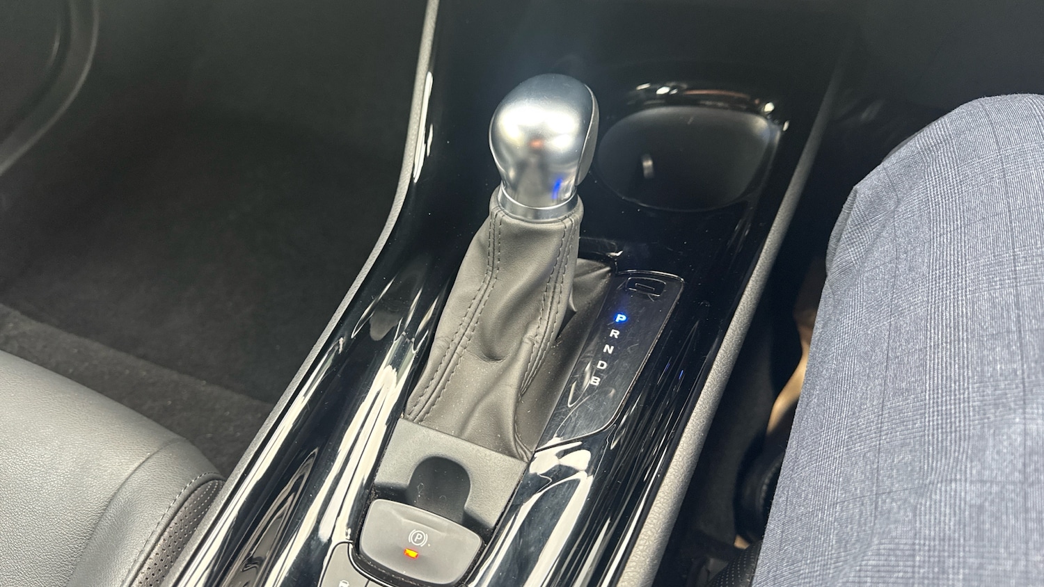 Used Toyota C-HR 2022 for sale - 76231547: Photo 40