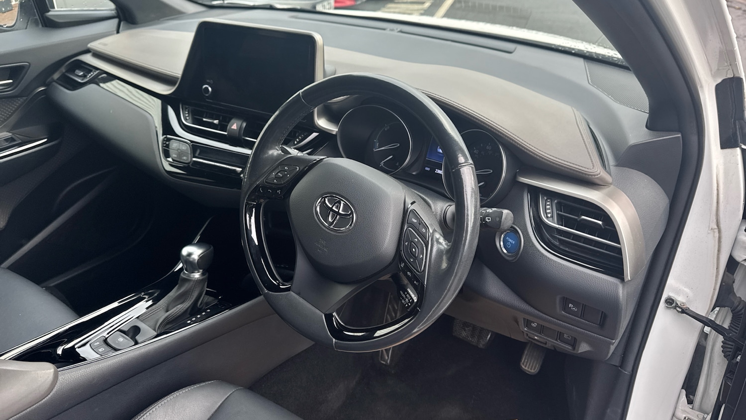 Used Toyota C-HR 2022 for sale - 76231547: Photo 6