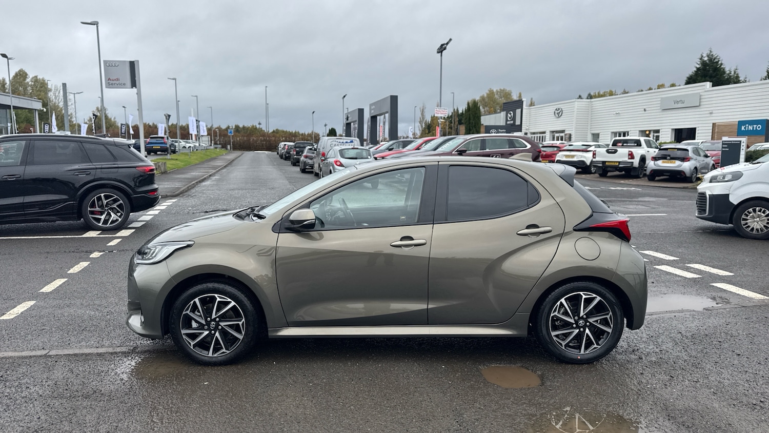 Used Toyota Yaris 2022 for sale - 76329898: Photo 17