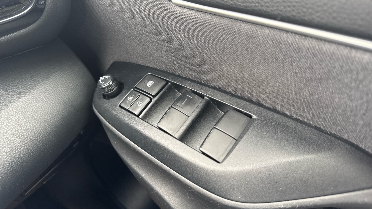 Used Toyota Yaris 2022 for sale - 76329898: Photo 35