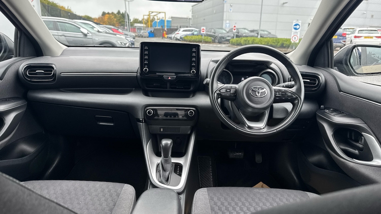 Used Toyota Yaris 2022 for sale - 76329898: Photo 5