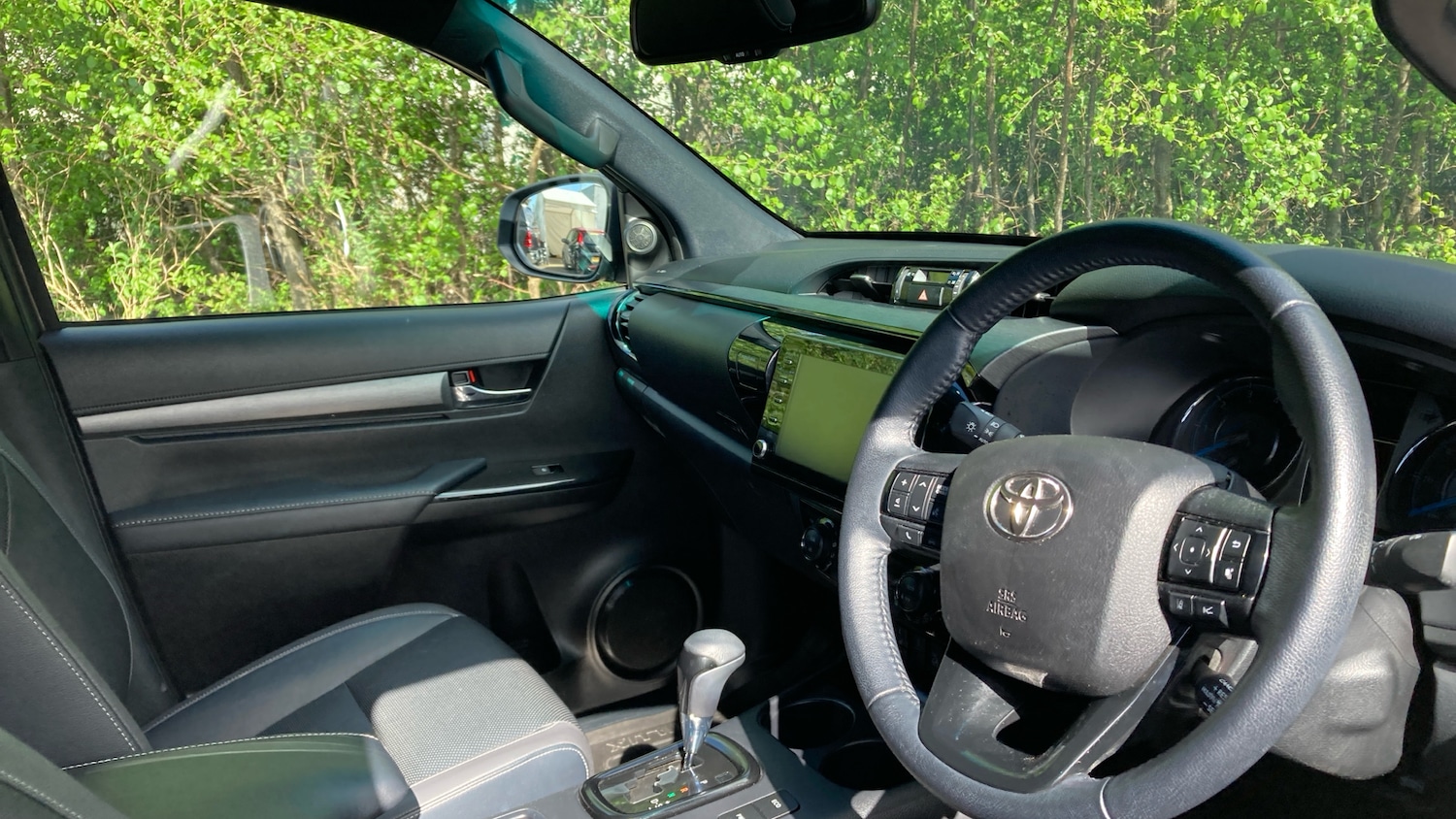 Used Toyota Hilux 2023 for sale - 77282408: Photo 11