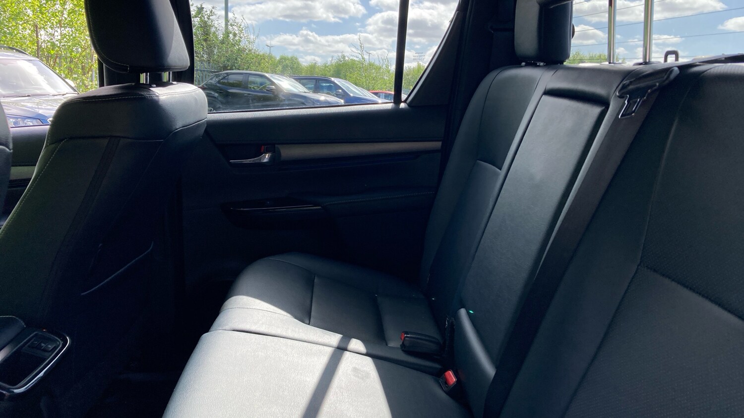 Used Toyota Hilux 2023 for sale - 77282408: Photo 12