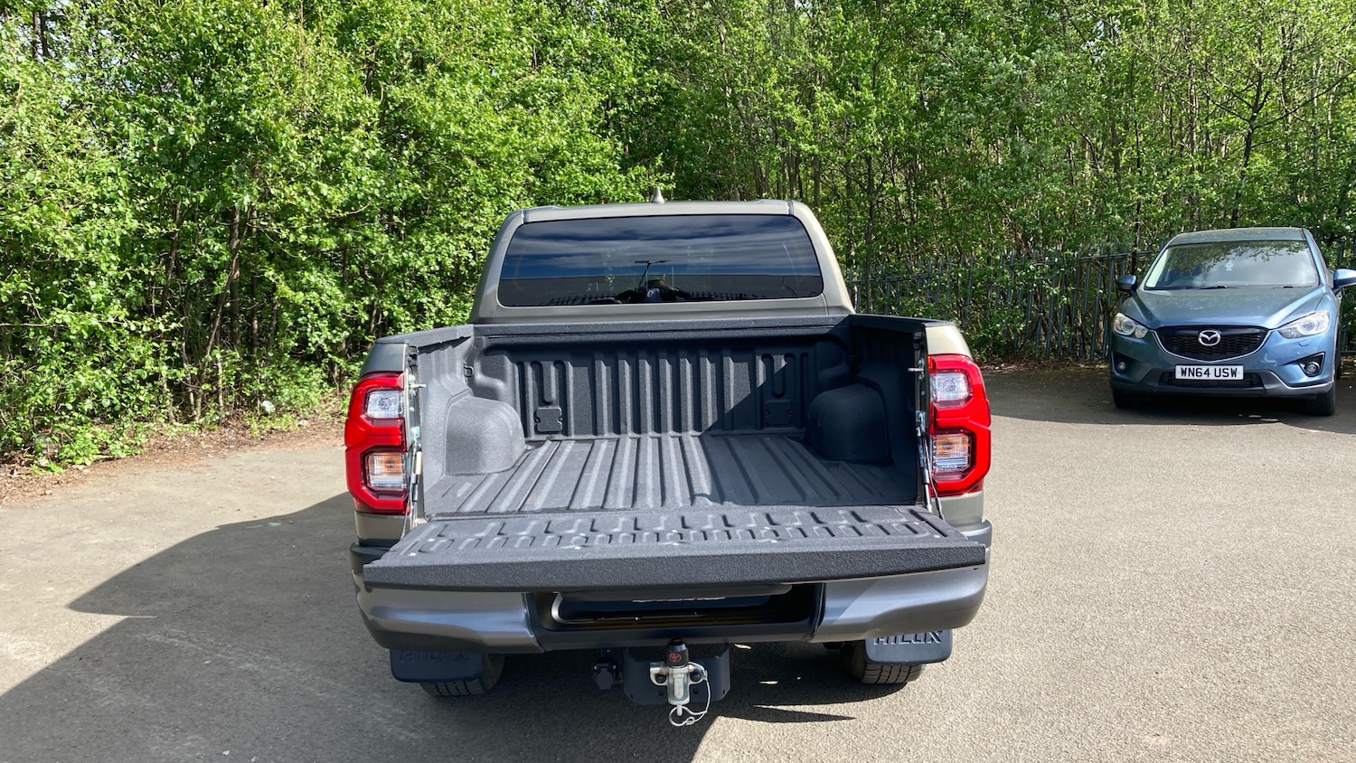 Used Toyota Hilux 2023 for sale - 77282408: Photo 14