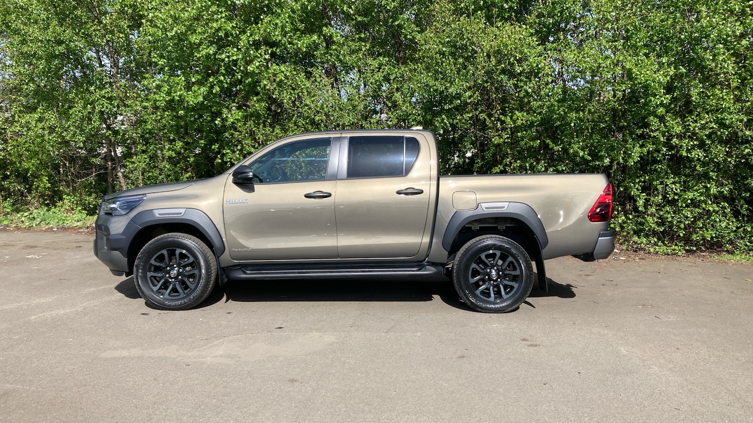 Used Toyota Hilux 2023 for sale - 77282408: Photo 17