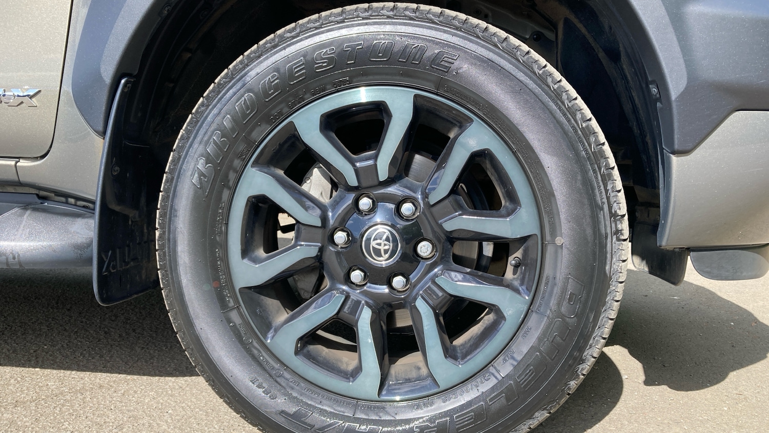 Used Toyota Hilux 2023 for sale - 77282408: Photo 18