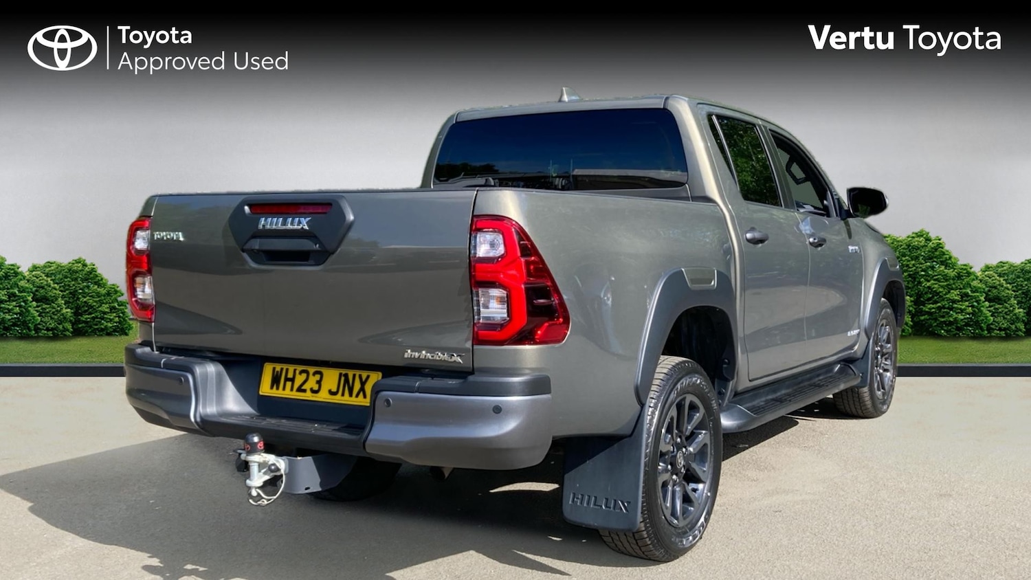 Used Toyota Hilux 2023 for sale - 77282408: Photo 2