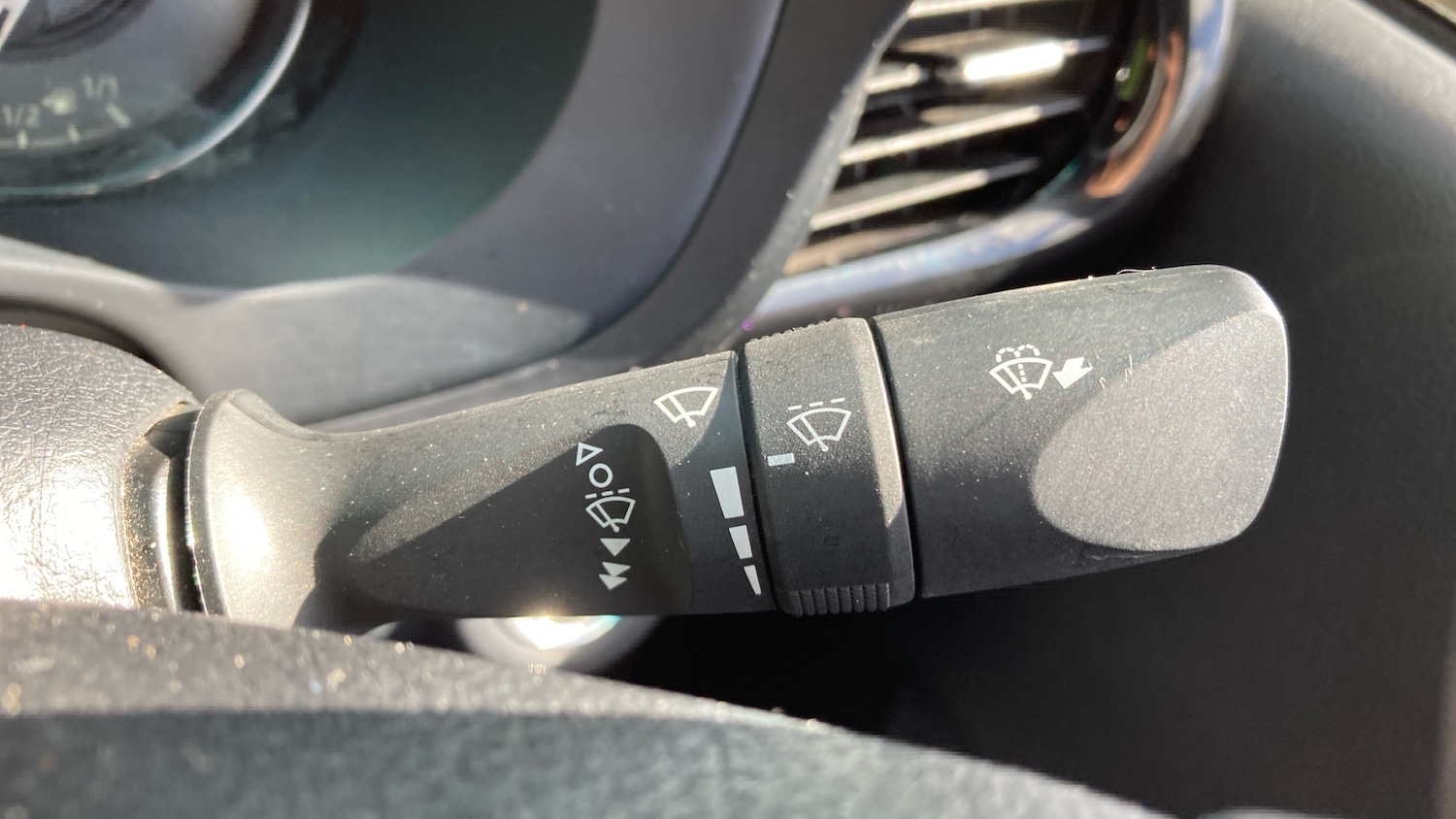 Used Toyota Hilux 2023 for sale - 77282408: Photo 20