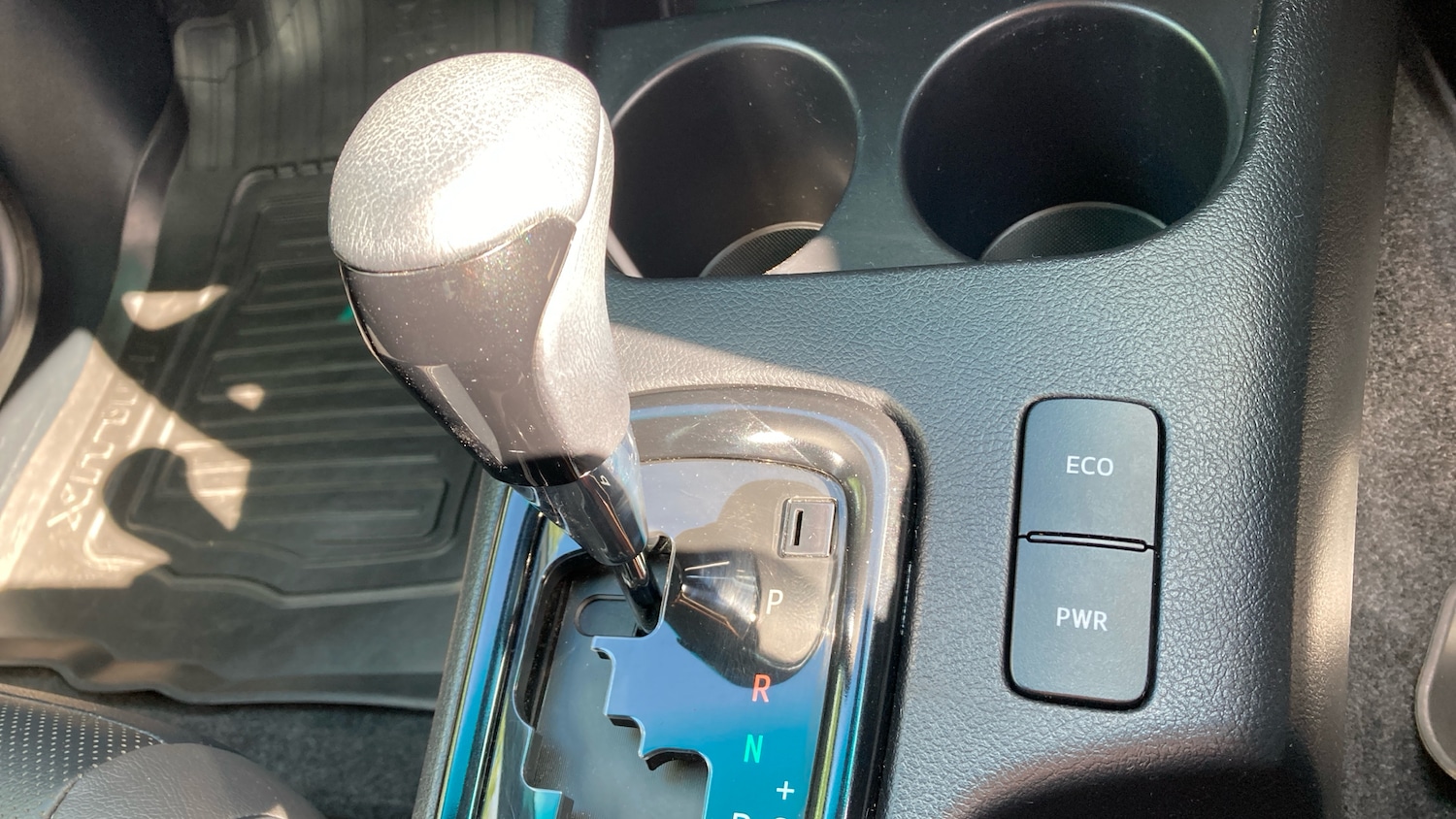 Used Toyota Hilux 2023 for sale - 77282408: Photo 31