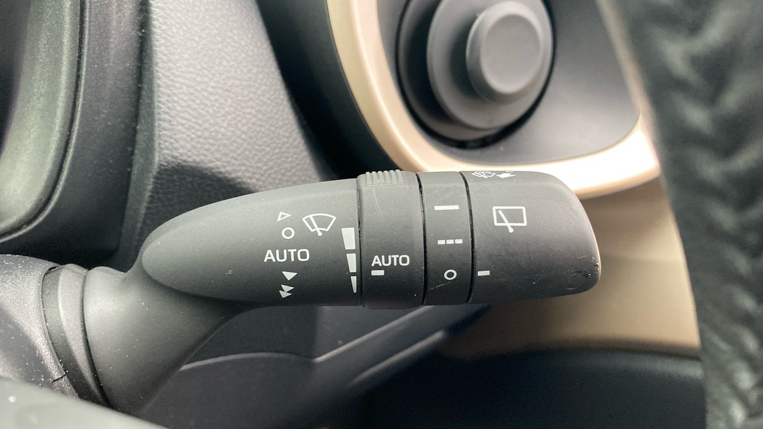 Used Toyota Aygo X 2024 for sale - 76120123: Photo 24