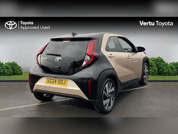 Used Toyota Aygo X 2024 for sale - 76120123: Photo 2