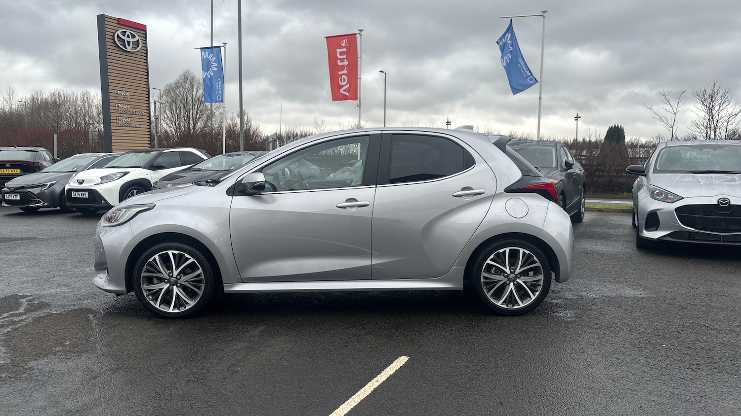 Used Toyota Yaris 2023 for sale - 76984626: Photo 17