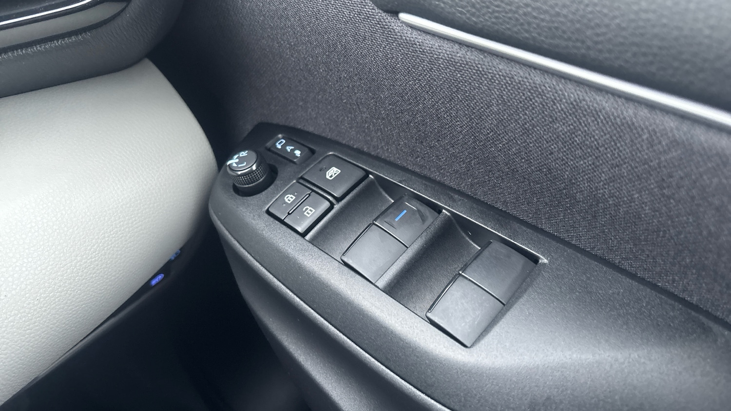 Used Toyota Yaris 2023 for sale - 76984626: Photo 27