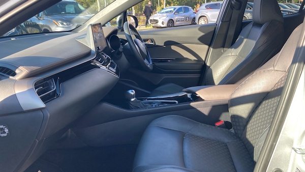 Used Toyota C-HR 2023 for sale - 76219103: Photo 10