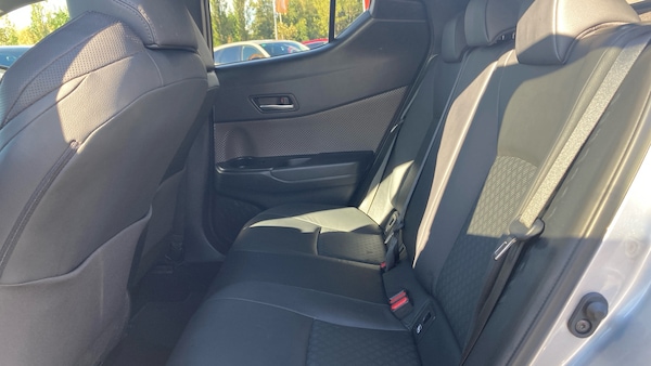 Used Toyota C-HR 2023 for sale - 76219103: Photo 13