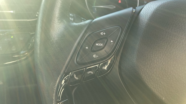 Used Toyota C-HR 2023 for sale - 76219103: Photo 28