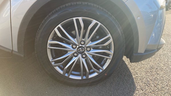 Used Toyota C-HR 2023 for sale - 76219103: Photo 44