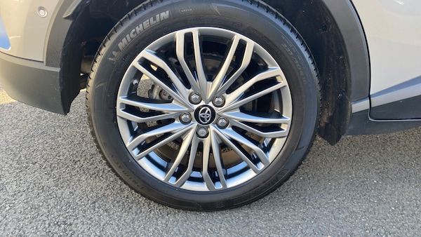 Used Toyota C-HR 2023 for sale - 76219103: Photo 45