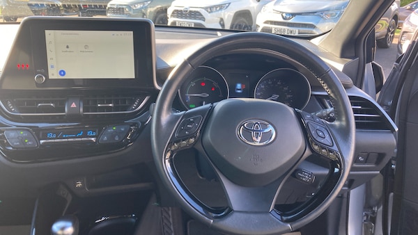 Used Toyota C-HR 2023 for sale - 76219103: Photo 6