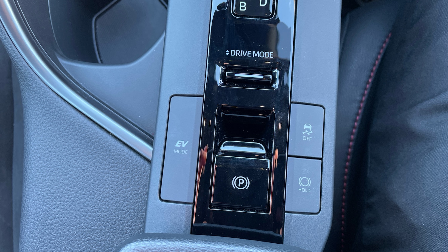 Used Toyota C-HR 2025 for sale - 78093393: Photo 36