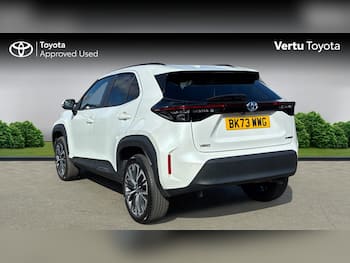 Used Toyota Yaris Cross 2023 for sale - 79721354: Photo