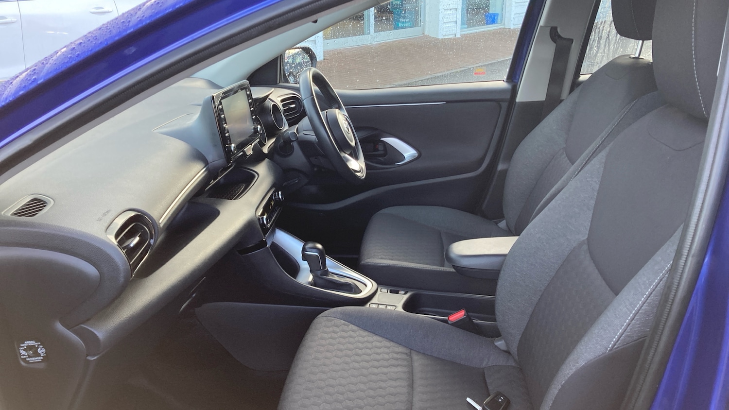 Used Toyota Yaris 2022 for sale - 77528506: Photo 10