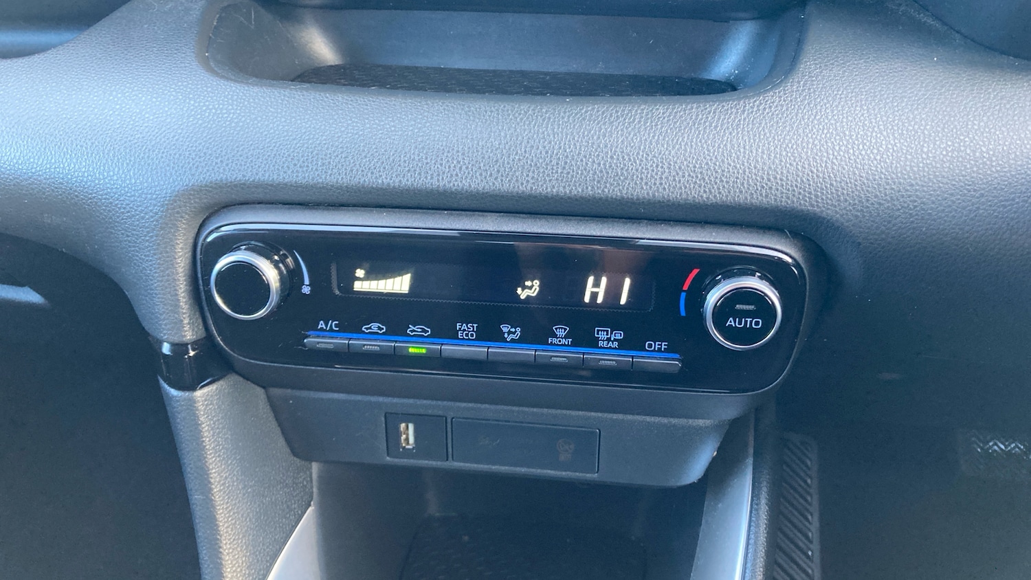 Used Toyota Yaris 2022 for sale - 77528506: Photo 22