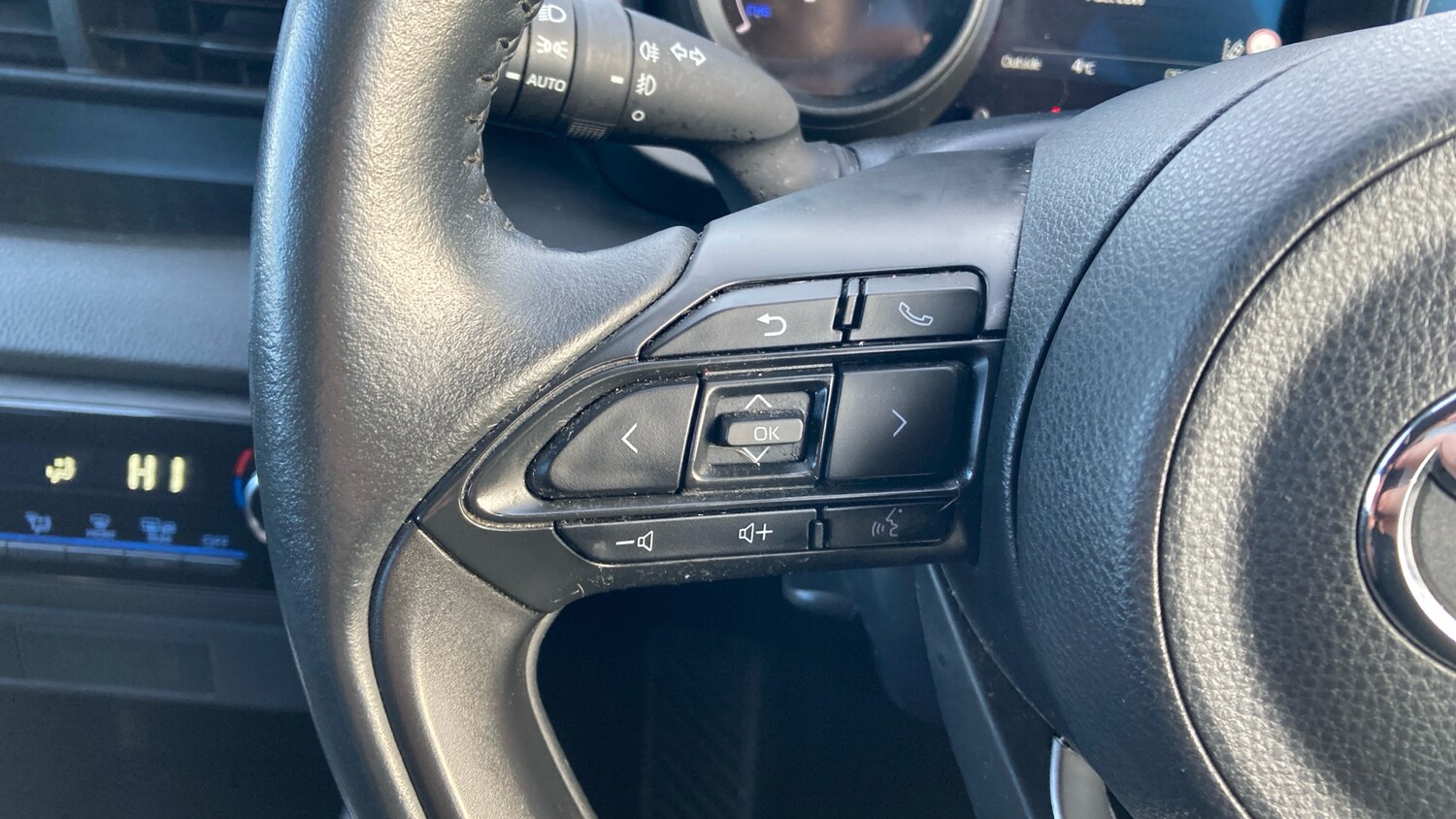 Used Toyota Yaris 2022 for sale - 77528506: Photo 25