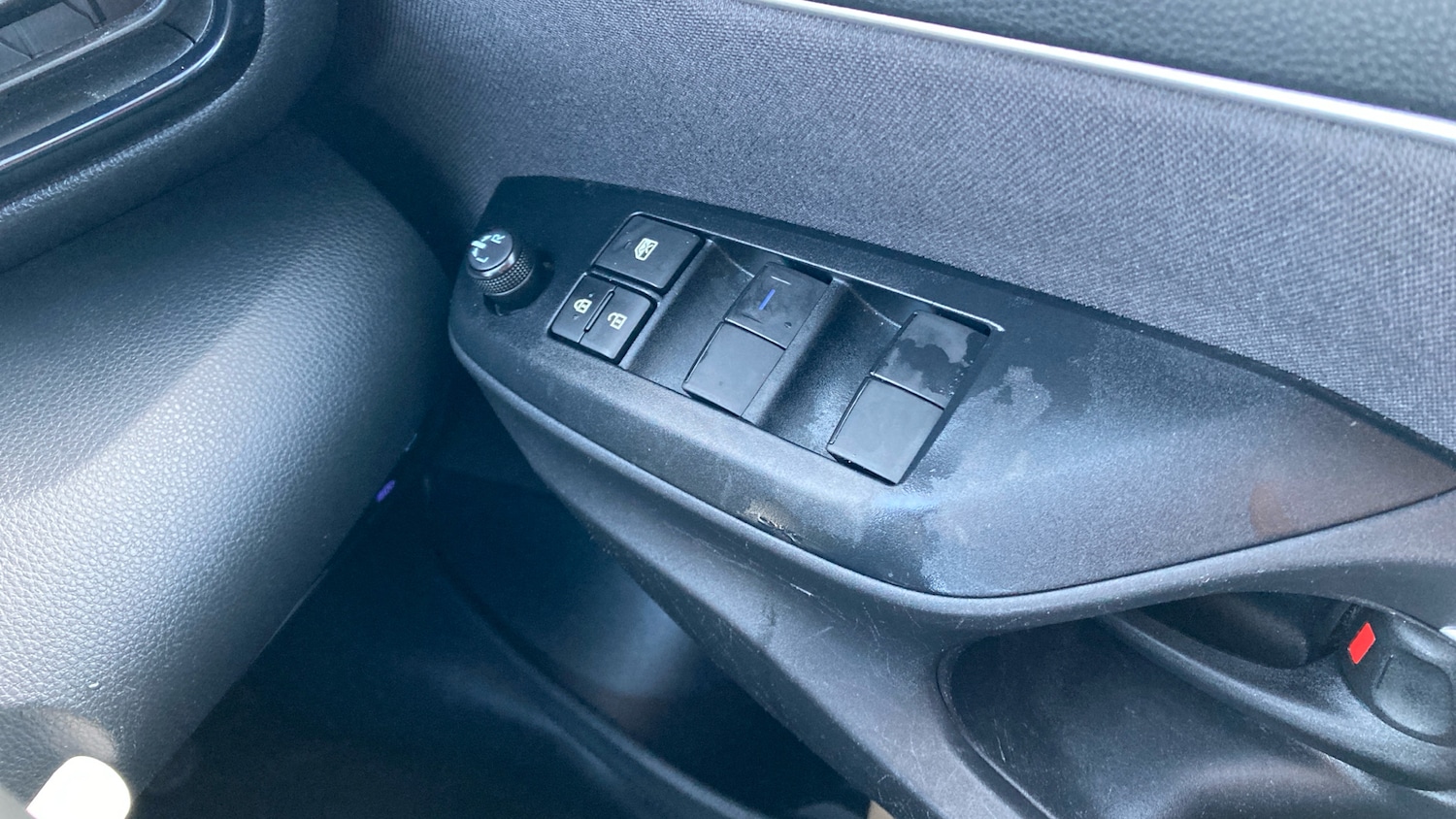 Used Toyota Yaris 2022 for sale - 77528506: Photo 27