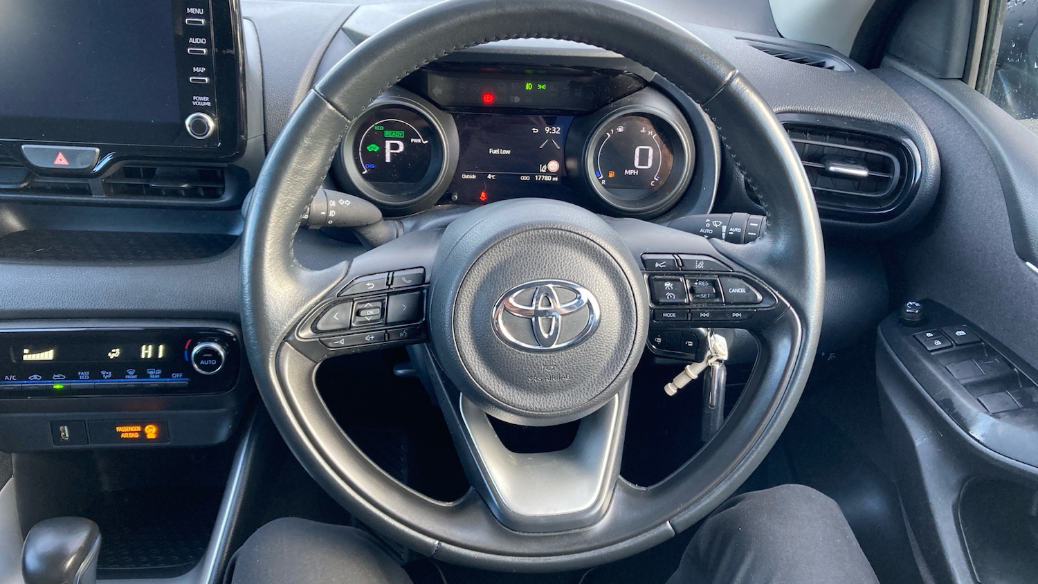 Used Toyota Yaris 2022 for sale - 77528506: Photo 8