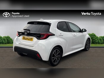 Used Toyota Yaris 2024 for sale - 77729693: Photo