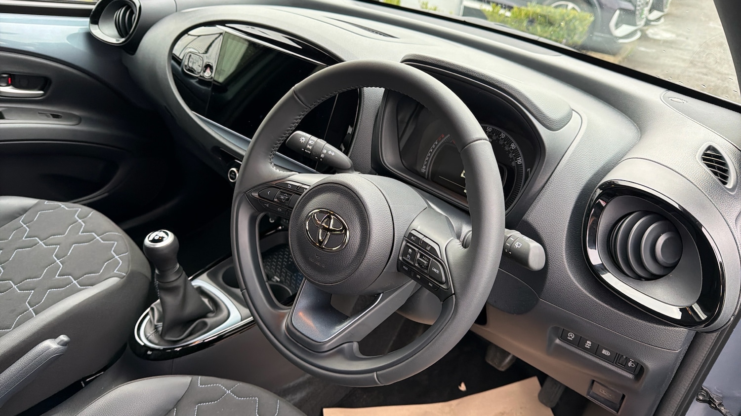 Used Toyota Aygo X 2025 for sale - 77103986: Photo 6