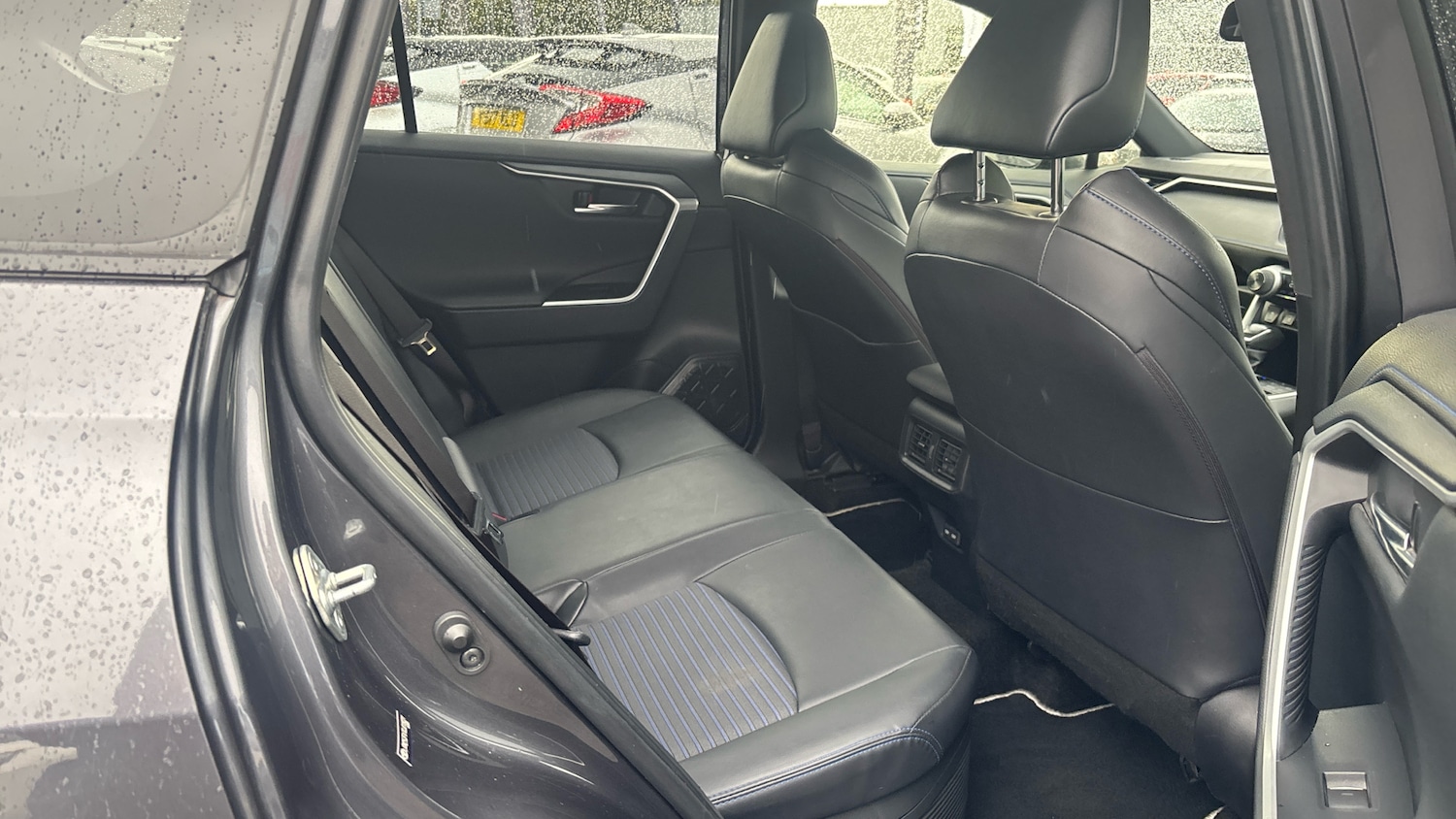 Used Toyota RAV4 2022 for sale - 76366951: Photo 12