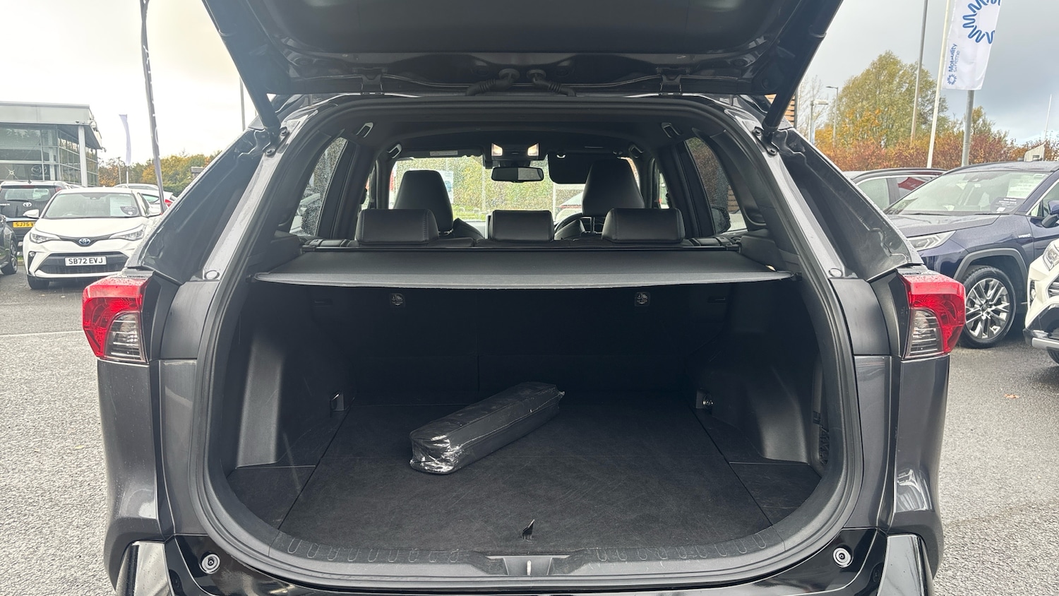 Used Toyota RAV4 2022 for sale - 76366951: Photo 14