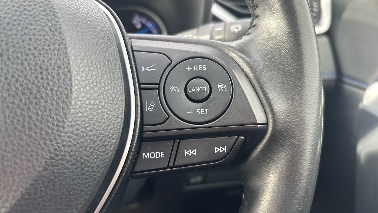 Used Toyota RAV4 2022 for sale - 76366951: Photo 28