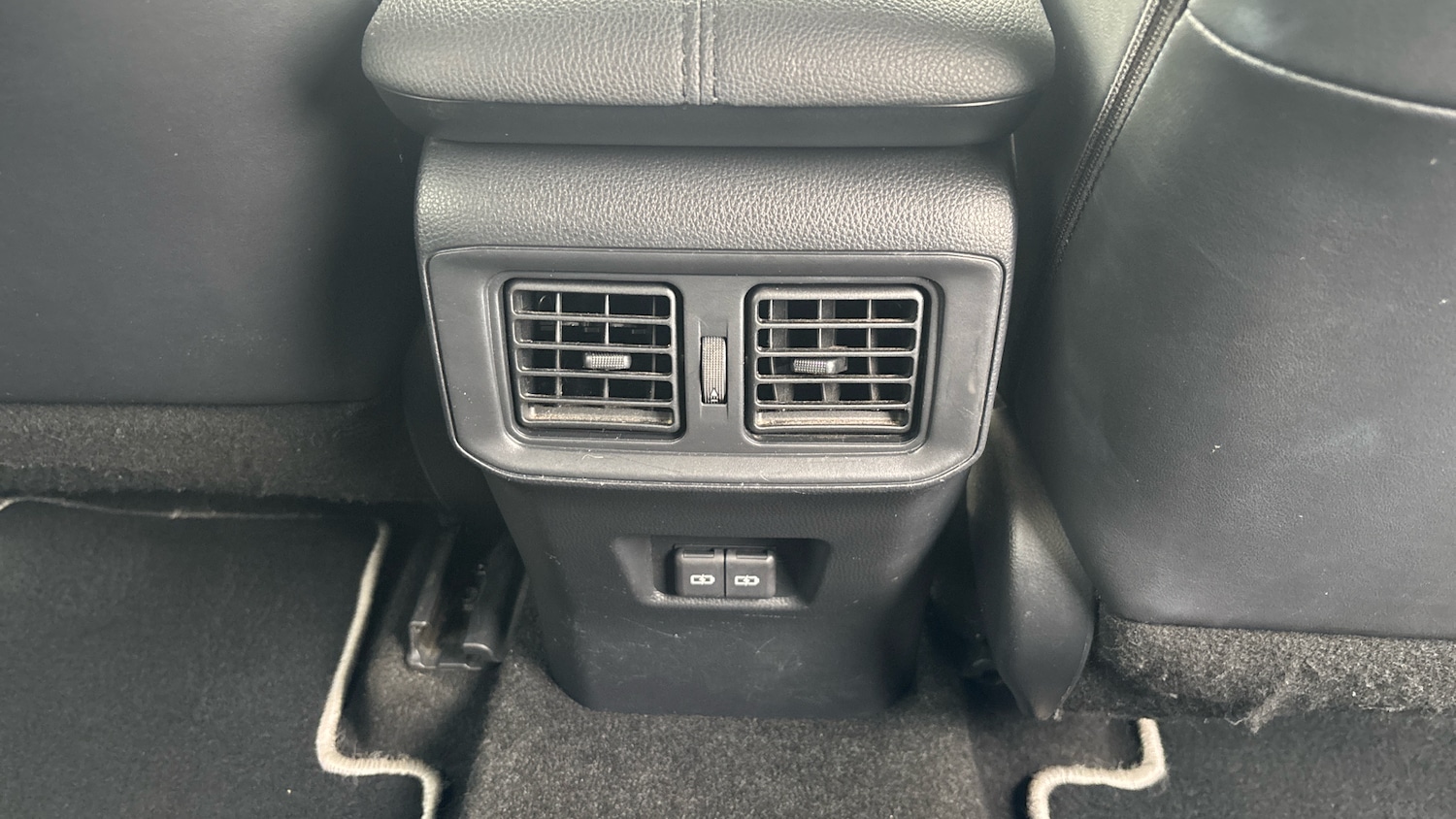 Used Toyota RAV4 2022 for sale - 76366951: Photo 33