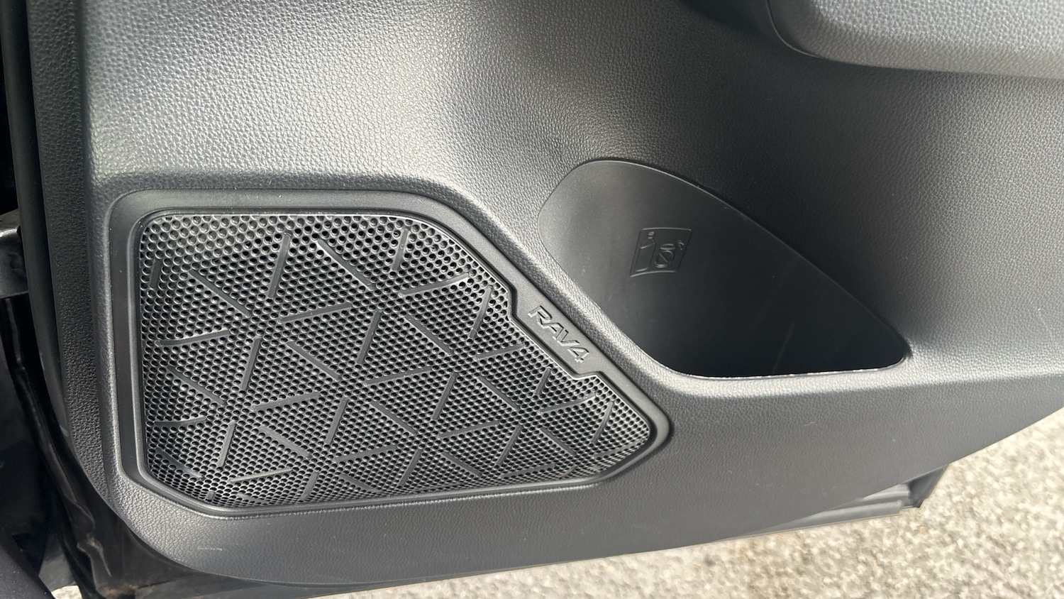 Used Toyota RAV4 2022 for sale - 76366951: Photo 34