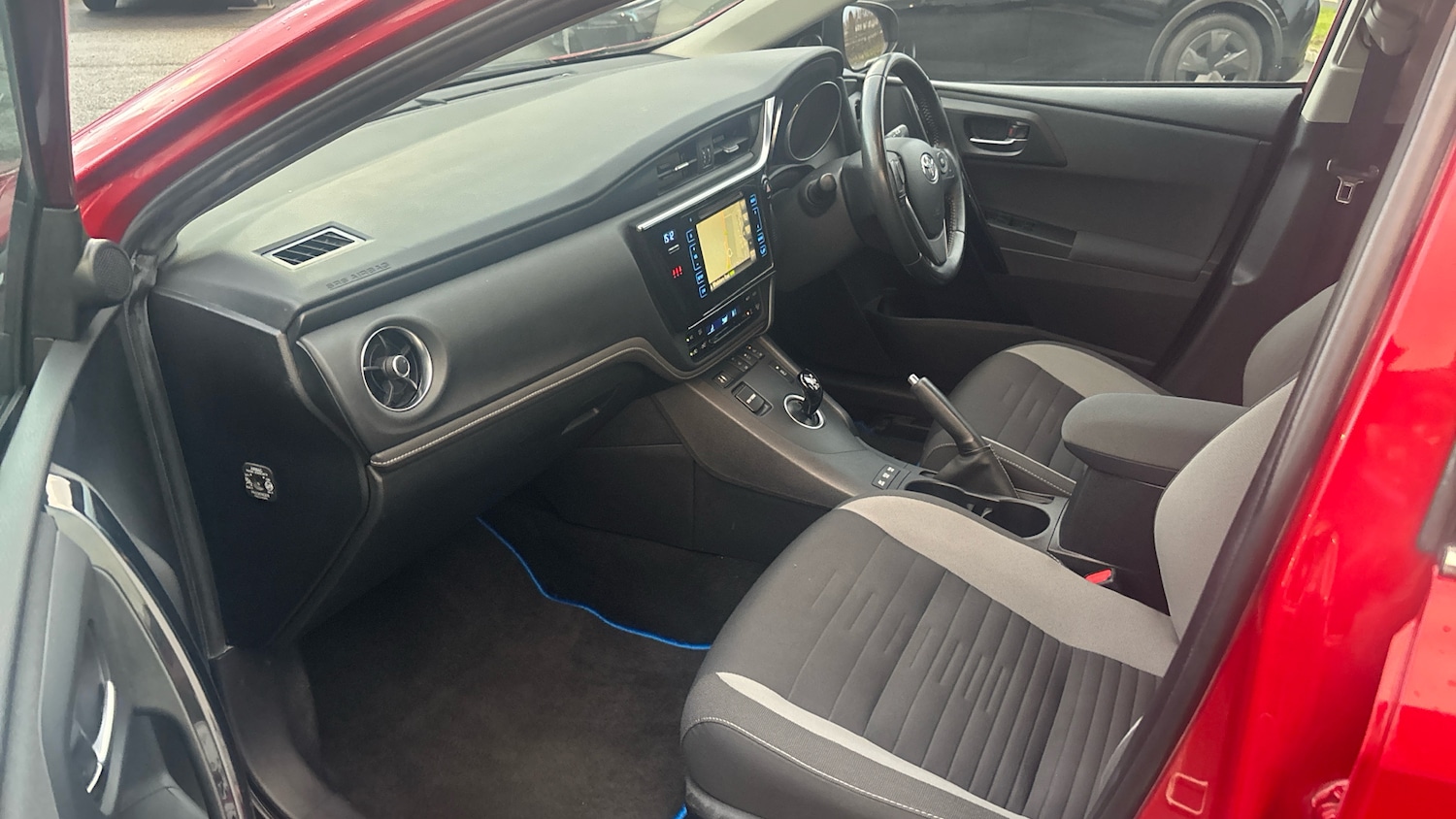 Used Toyota Auris 2016 for sale - 77103988: Photo 10