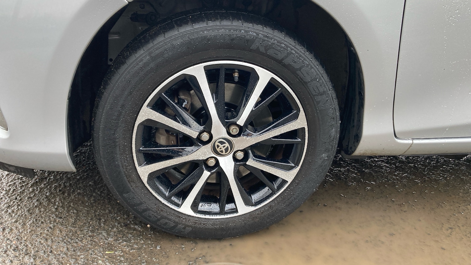 Used Toyota Yaris 2018 for sale - 77417348: Photo 22