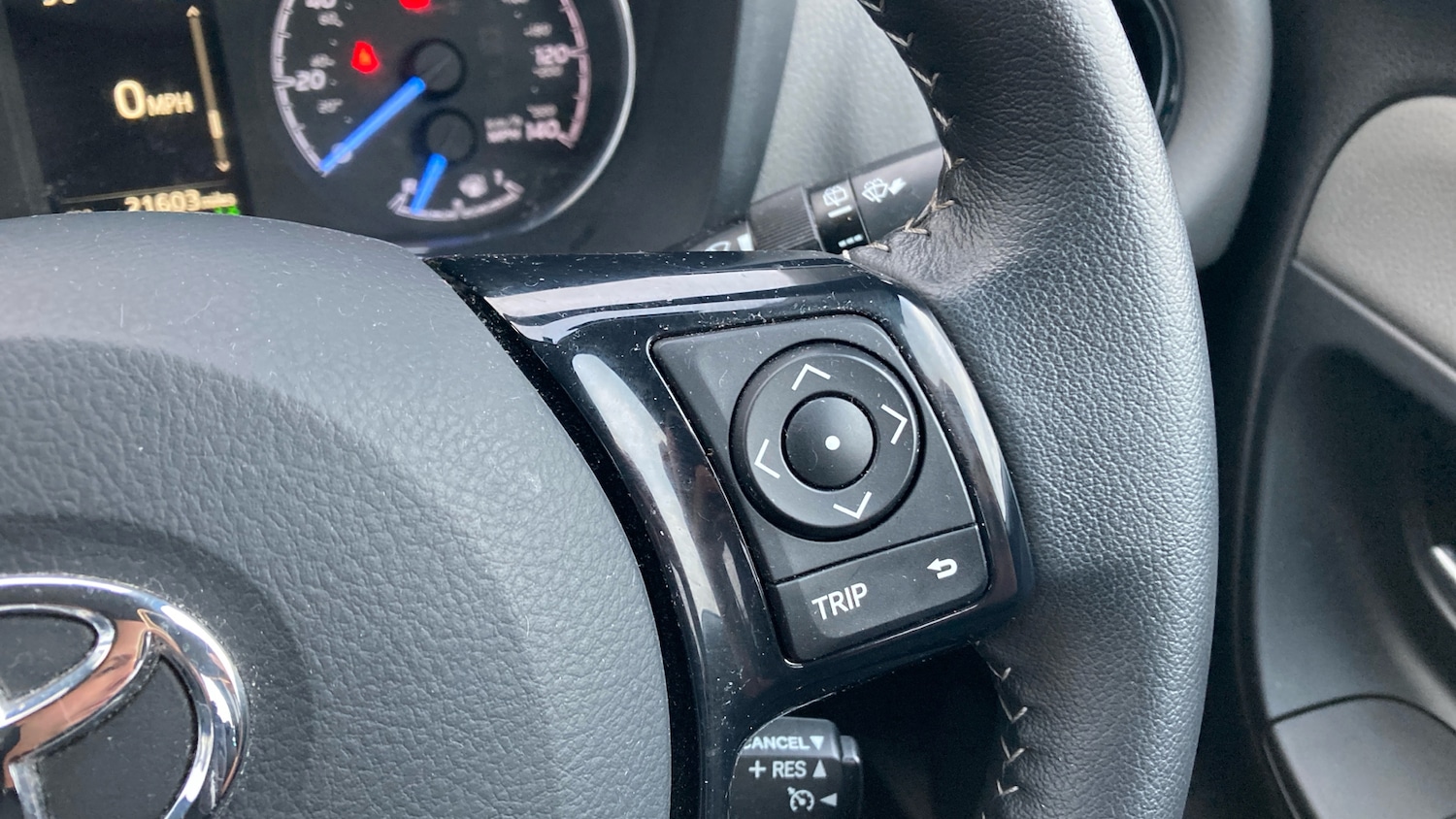 Used Toyota Yaris 2018 for sale - 77417348: Photo 36