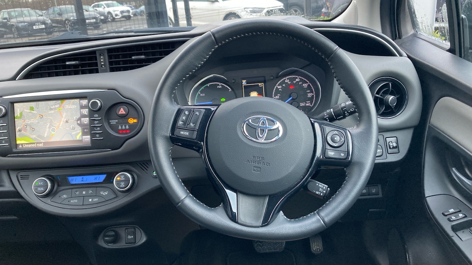 Used Toyota Yaris 2018 for sale - 77417348: Photo 6