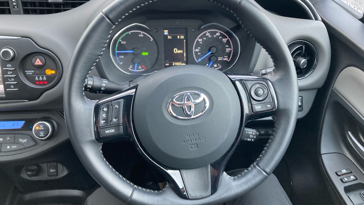 Used Toyota Yaris 2018 for sale - 77417348: Photo 8