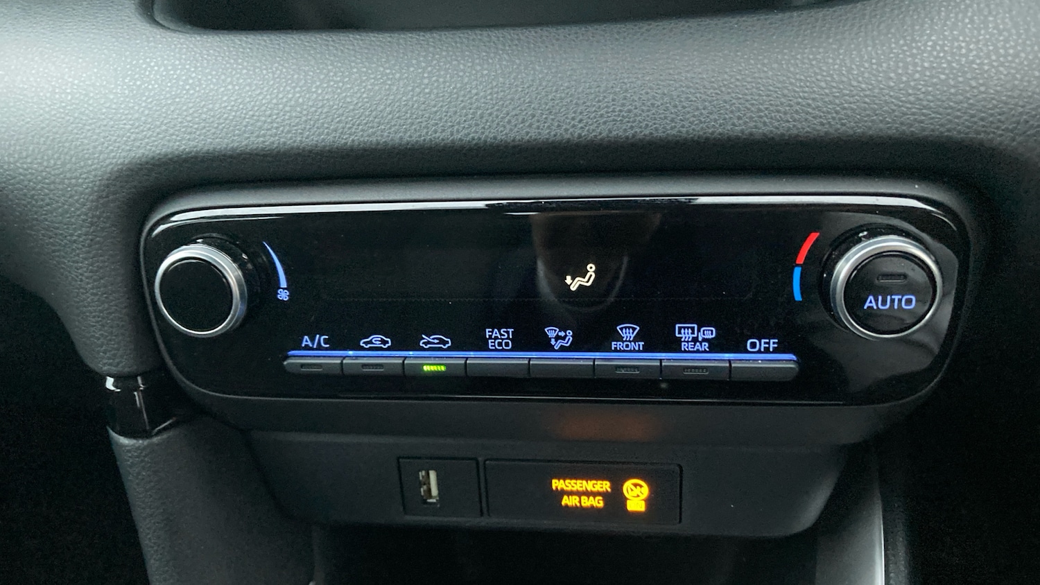 Used Toyota Yaris 2023 for sale - 76181911: Photo 23