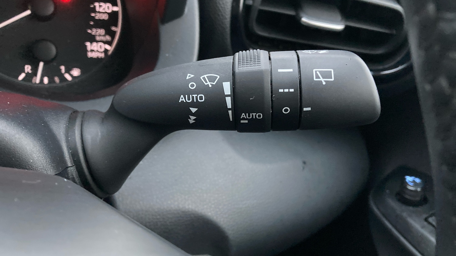 Used Toyota Yaris 2023 for sale - 76181911: Photo 30
