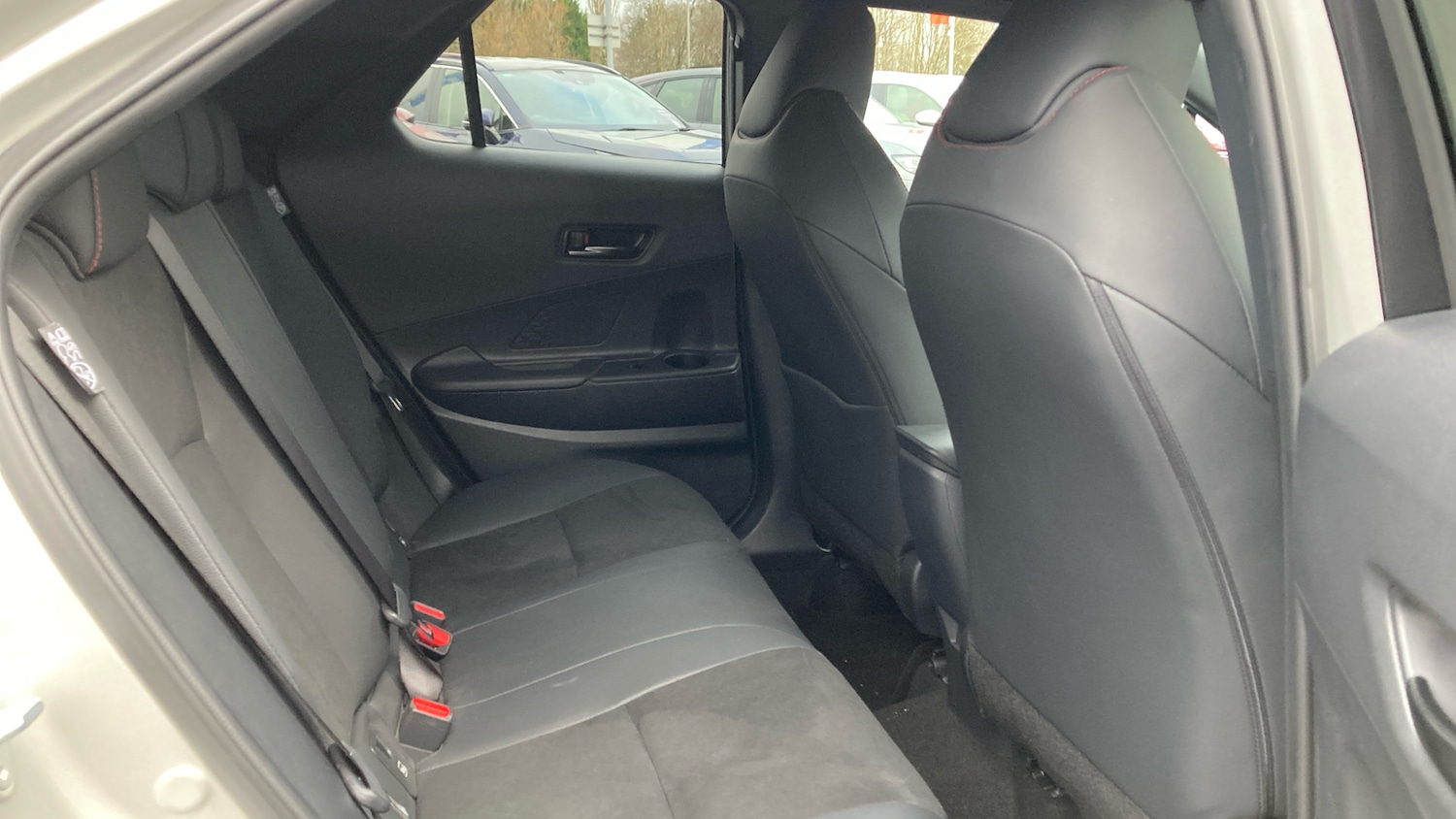 Used Toyota C-HR 2025 for sale - 77136867: Photo 12