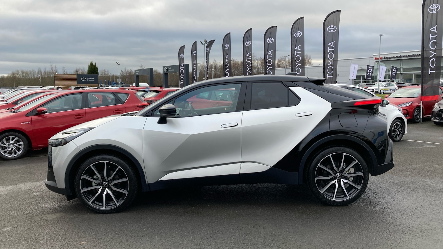 Used Toyota C-HR 2025 for sale - 77136867: Photo 17