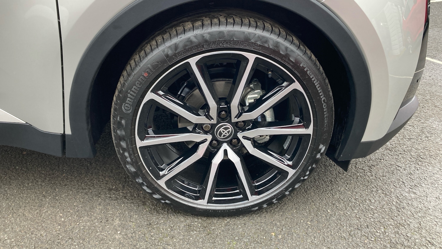 Used Toyota C-HR 2025 for sale - 77136867: Photo 23