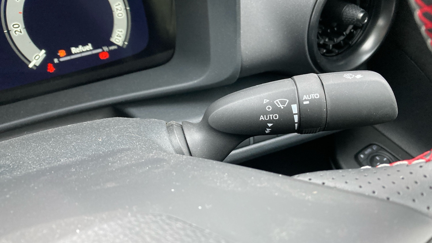 Used Toyota C-HR 2025 for sale - 77136867: Photo 37