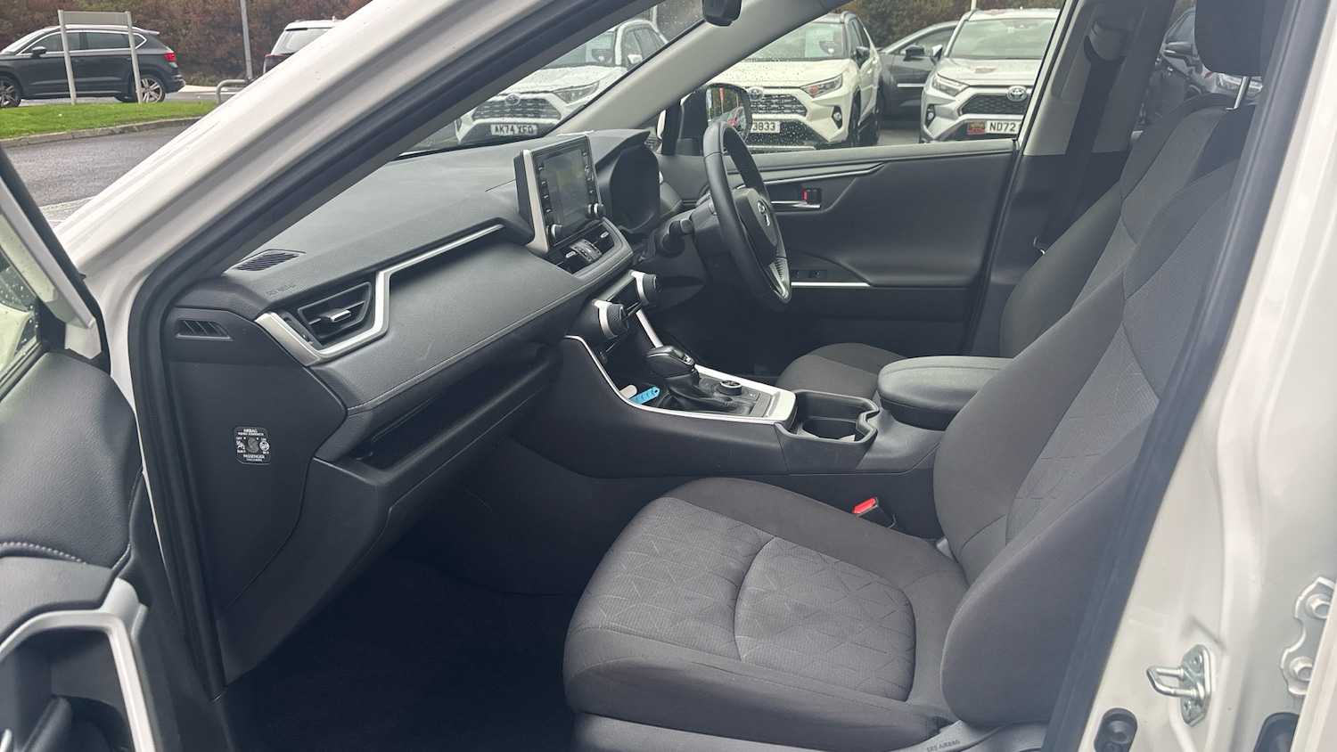 Used Toyota RAV4 2020 for sale - 76131114: Photo 10