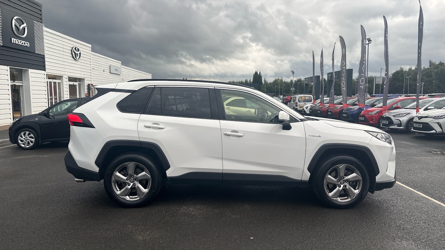 Used Toyota RAV4 2020 for sale - 76131114: Photo 16